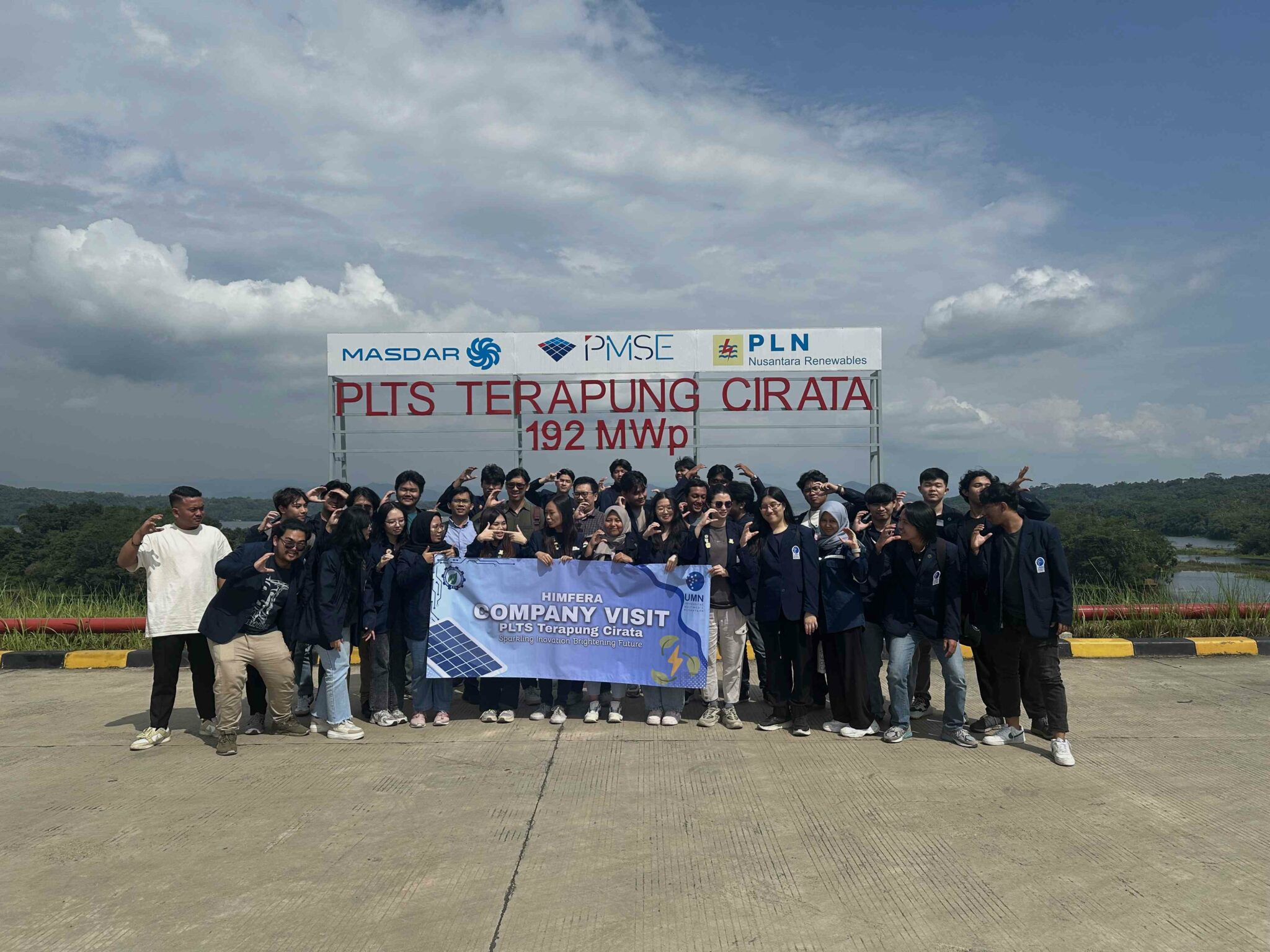 Mahasiswa Teknik Fisika UMN Kunjungi PLTS Cirata